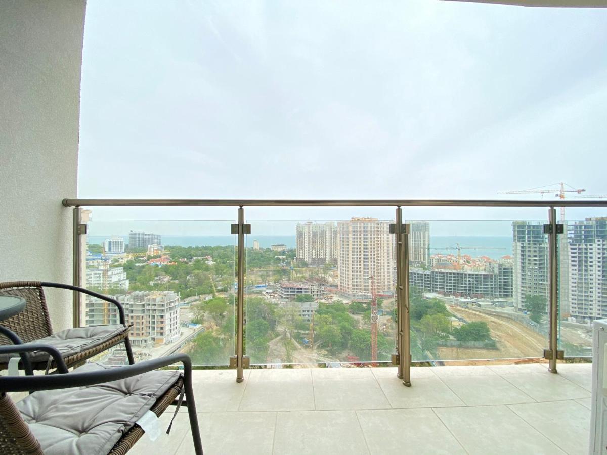 Skyview Apartments Odessa Exterior foto