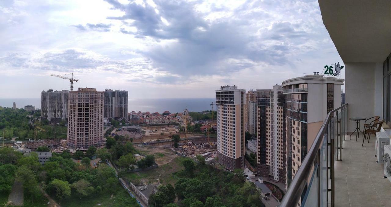 Skyview Apartments Odessa Exterior foto