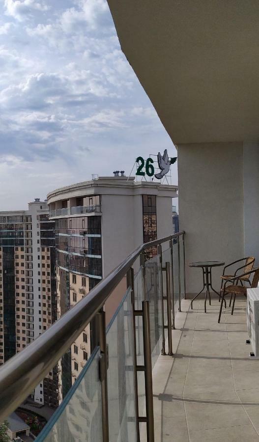 Skyview Apartments Odessa Exterior foto