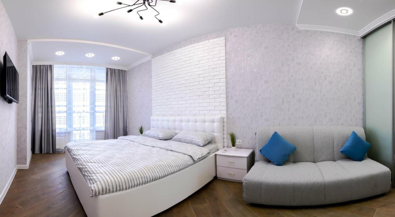 Skyview Apartments Odessa Exterior foto