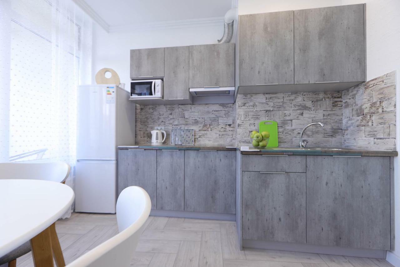 Skyview Apartments Odessa Exterior foto